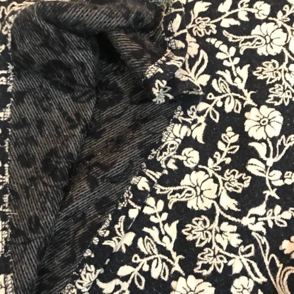 Navy & white floral-pattern skater dress size S - Picture 2 of 4